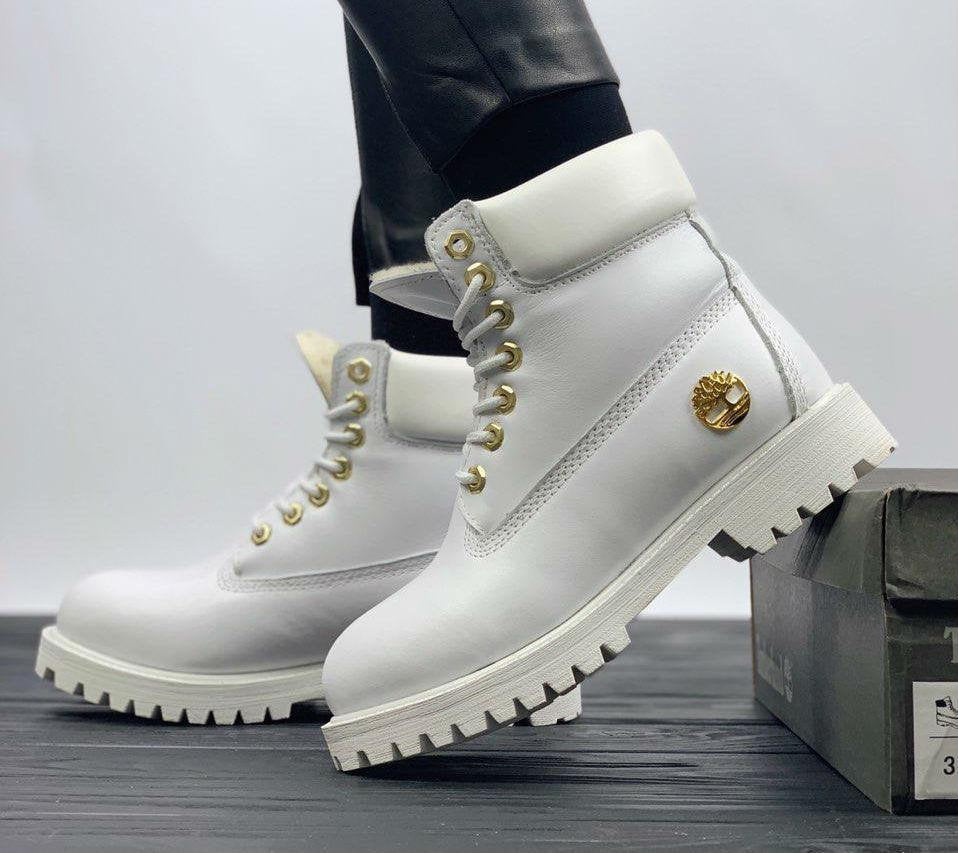 чоботи в армійському стилі