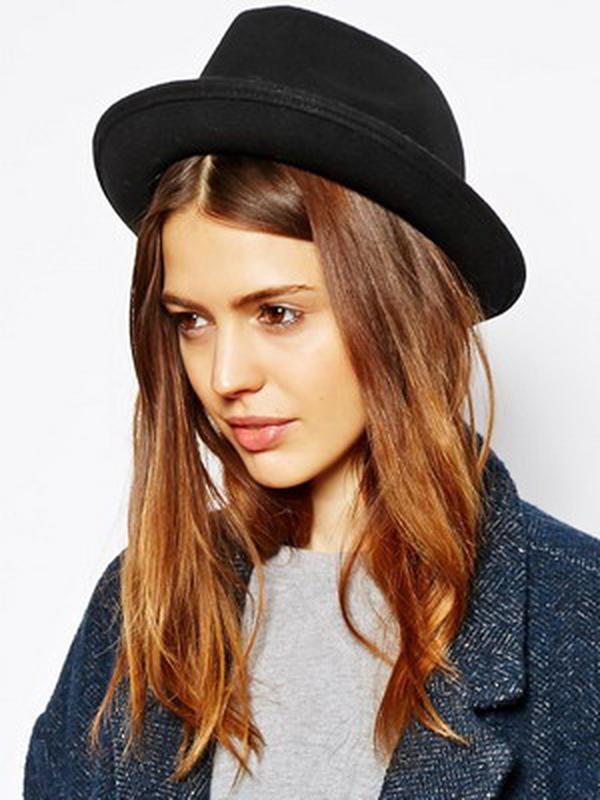 Капелюх з вузькими полями