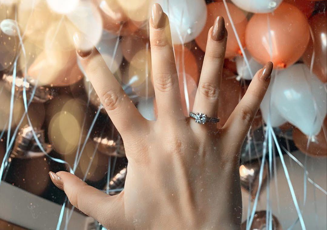 обручка Аліни Гросу