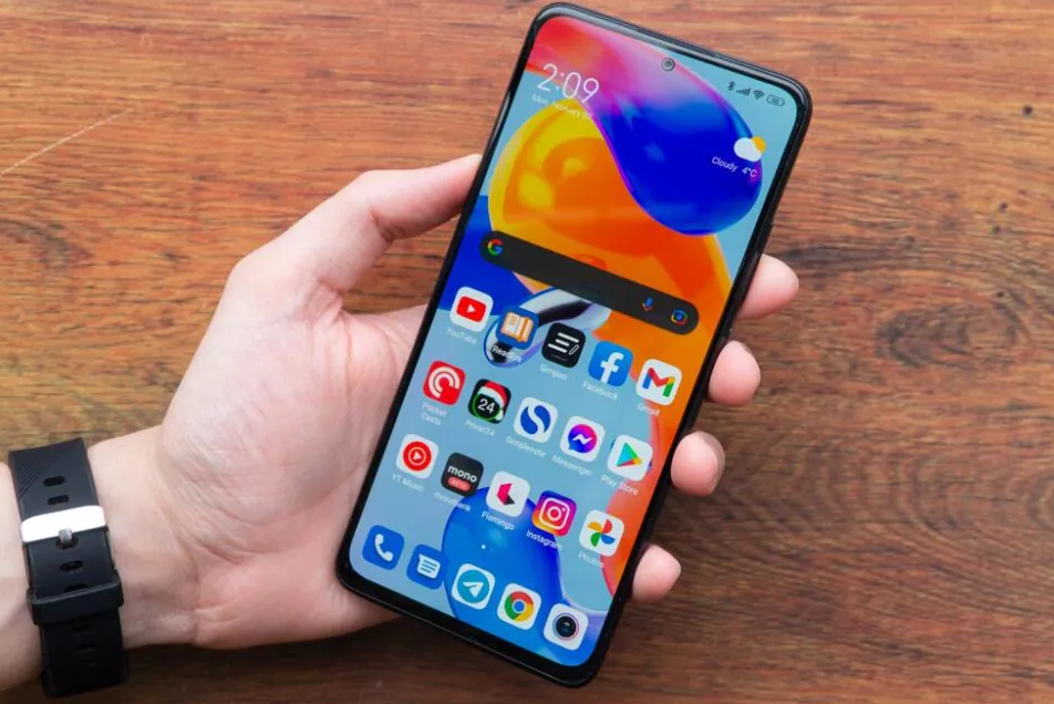 Xiaomi Redmi Note 11 Pro: потужний та стильний середньобюджетник