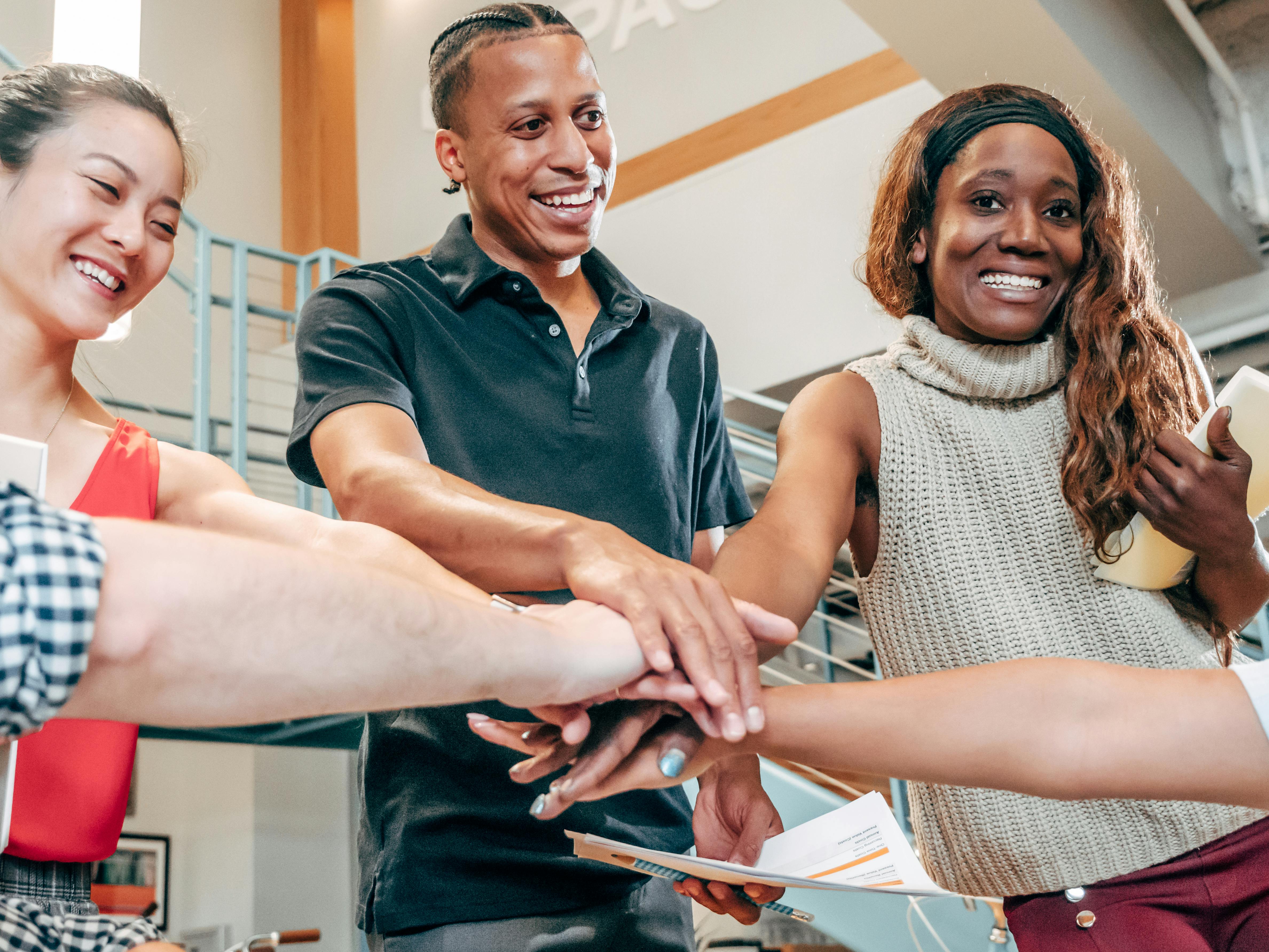 Символическое изображение гормонального баланса