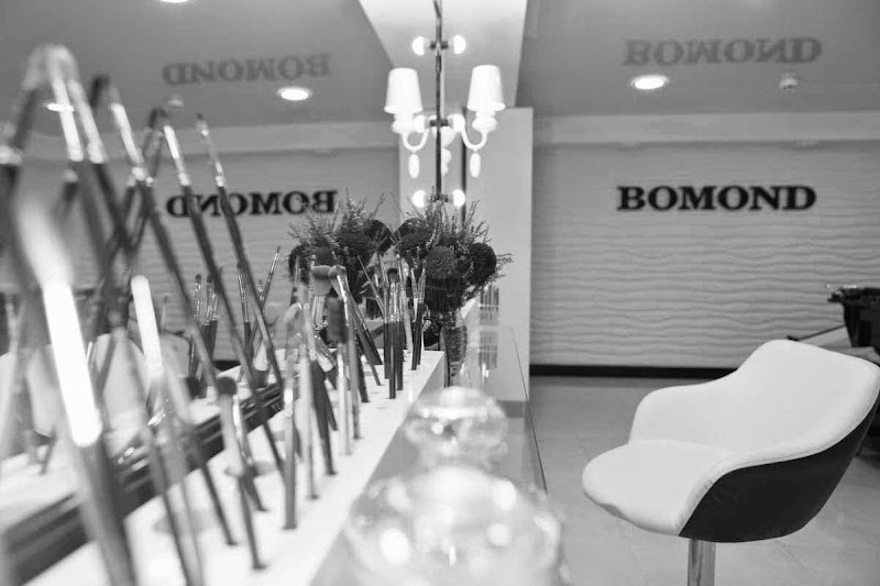 Bomond