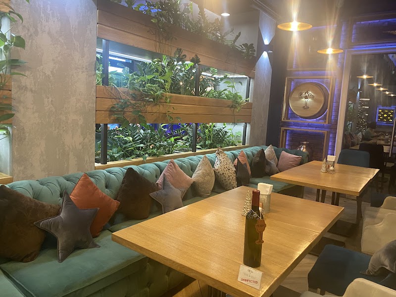 Cafe de Vino